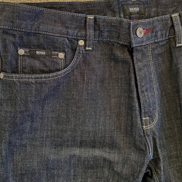 NEW Hugo Boss 38x30 Regular Fit Dark Wash Maine Jeans - Picture 5 of 10